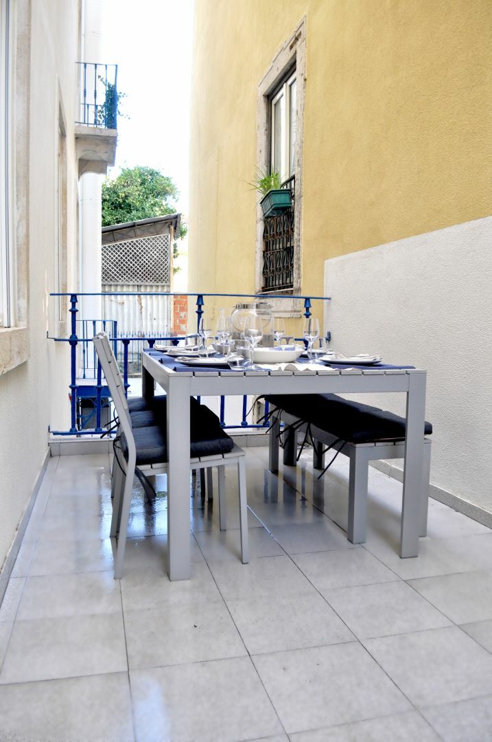 Intendente Terrace * Lisboa